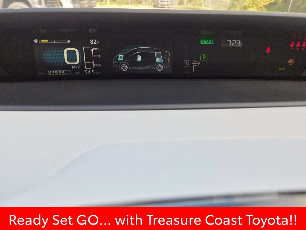 Used 2021 Toyota Prius LE FWD image 33