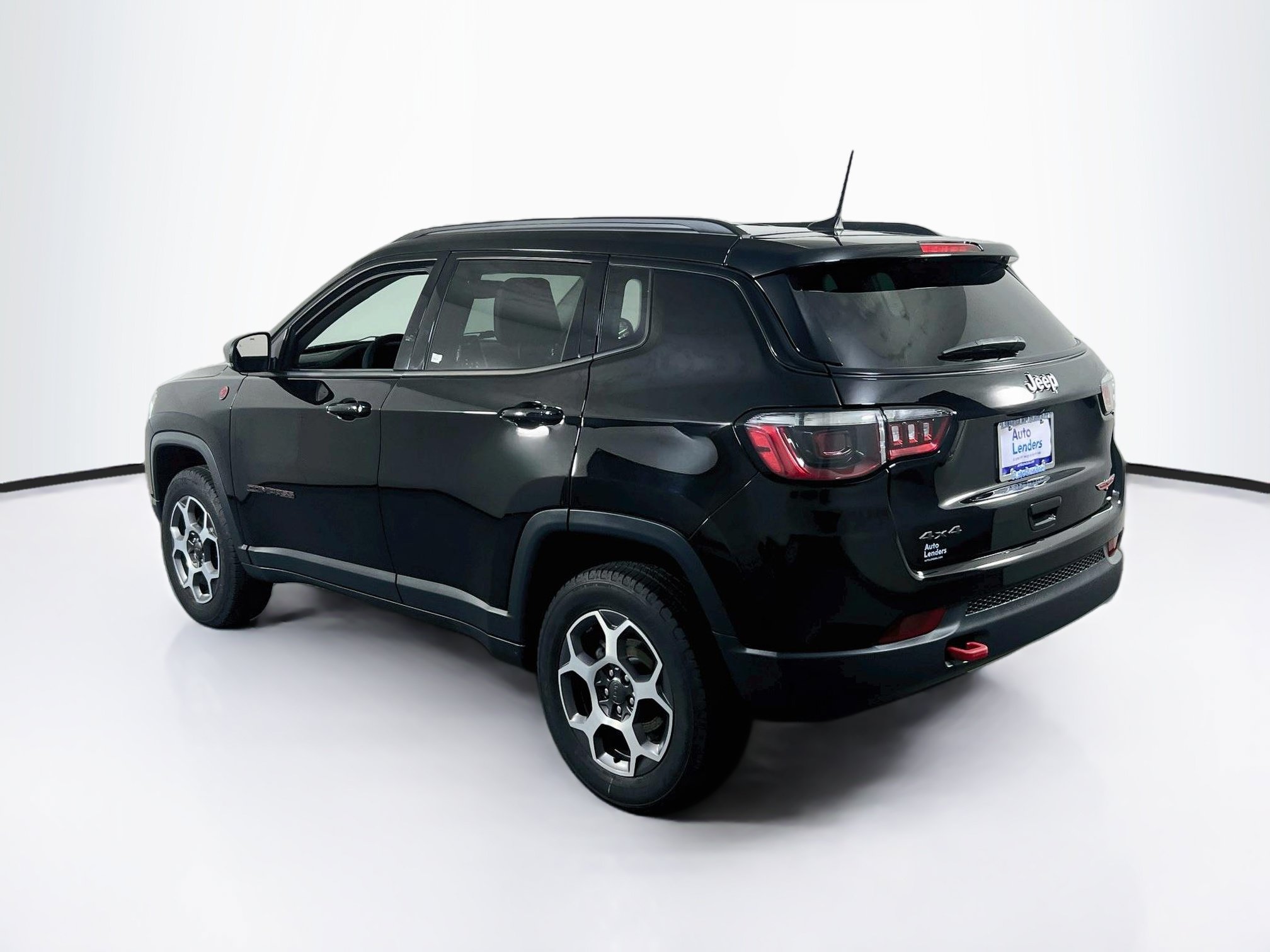 Used 2022 Jeep Compass Trailhawk AWD/4WD image 7