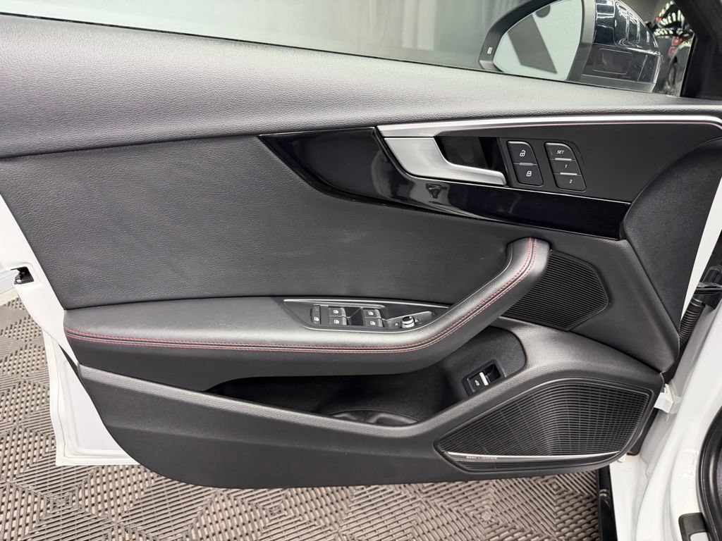 Used 2019 Audi A4 2.0T Prestige AWD/4WD image 37