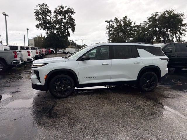 New 2027 Chevrolet Traverse LT w/ Midnight/Sport Edition FWD image 3