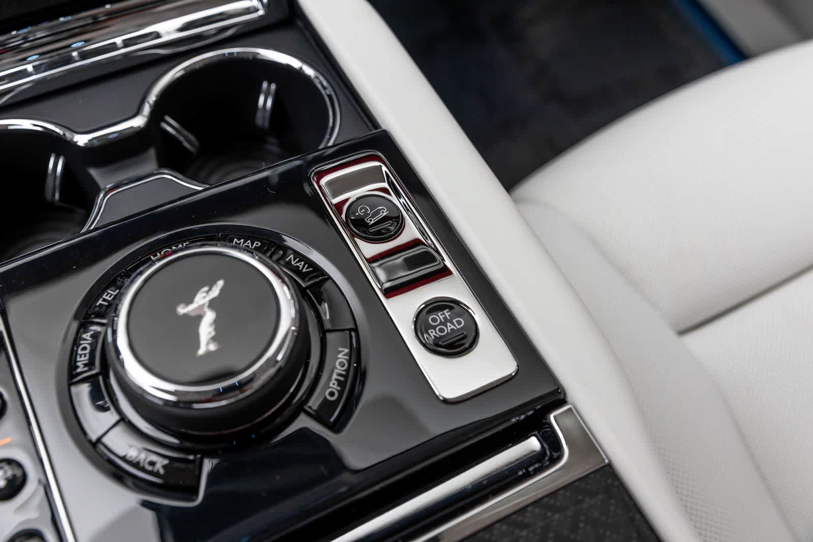 New 2027 Rolls-Royce Cullinan Black Badge AWD/4WD image 43