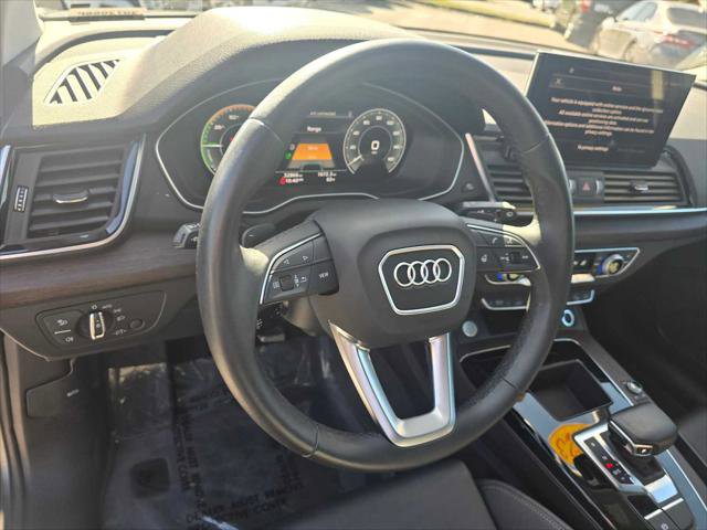 Used 2023 Audi Q5 e Premium w/ Convenience Package image 26