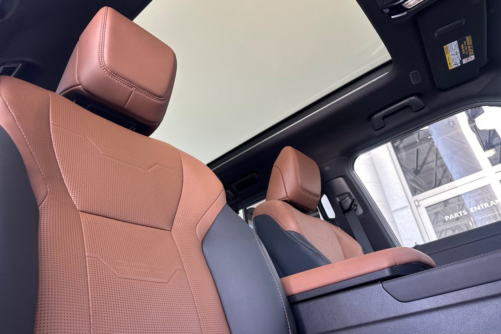 Certified 2024 Lexus GX 550 w/ Cold Area Package AWD/4WD image 20