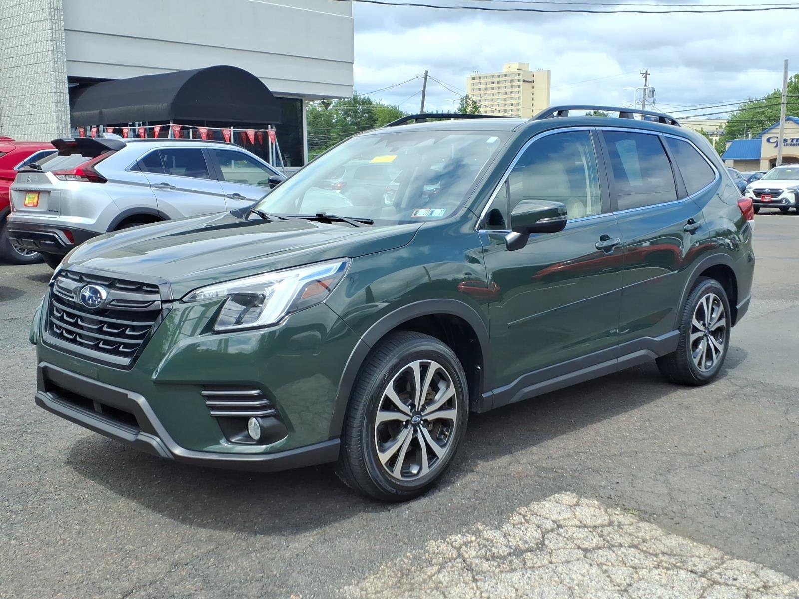 Used 2023 Subaru Forester Limited AWD/4WD image 8
