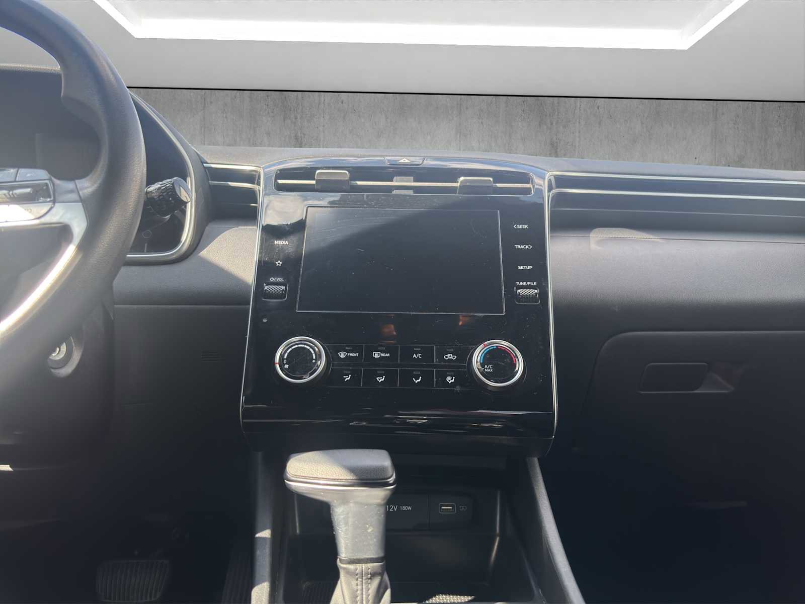 Used 2023 Hyundai Santa Cruz SE image 15