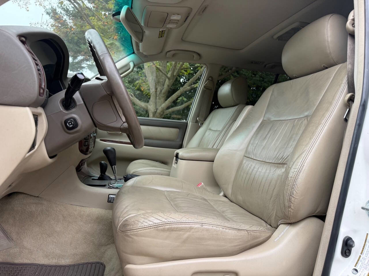 Used 2004 Toyota Land Cruiser image 42