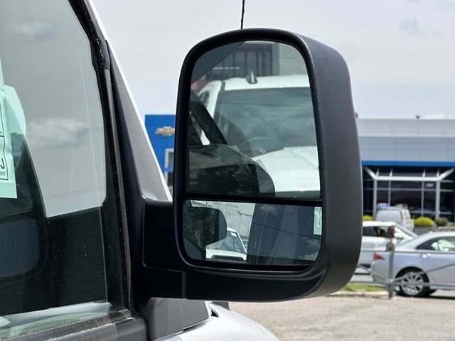 New 2025 Chevrolet Express 3500 Work Van w/ Driver Convenience Package image 30