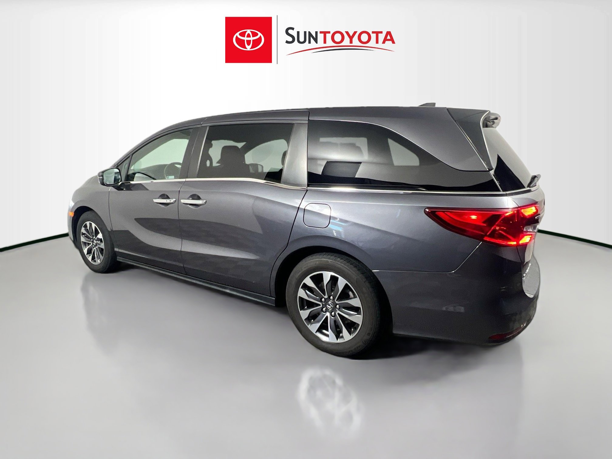Used 2023 Honda Odyssey EX-L image 6