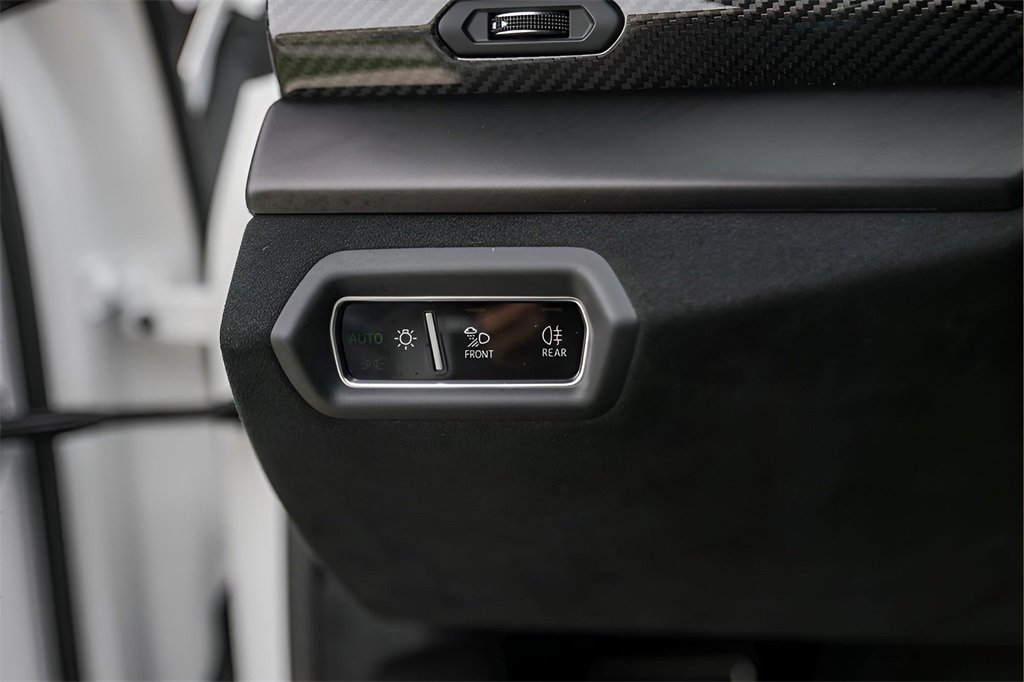 Used 2024 Lamborghini Urus Performante image 16