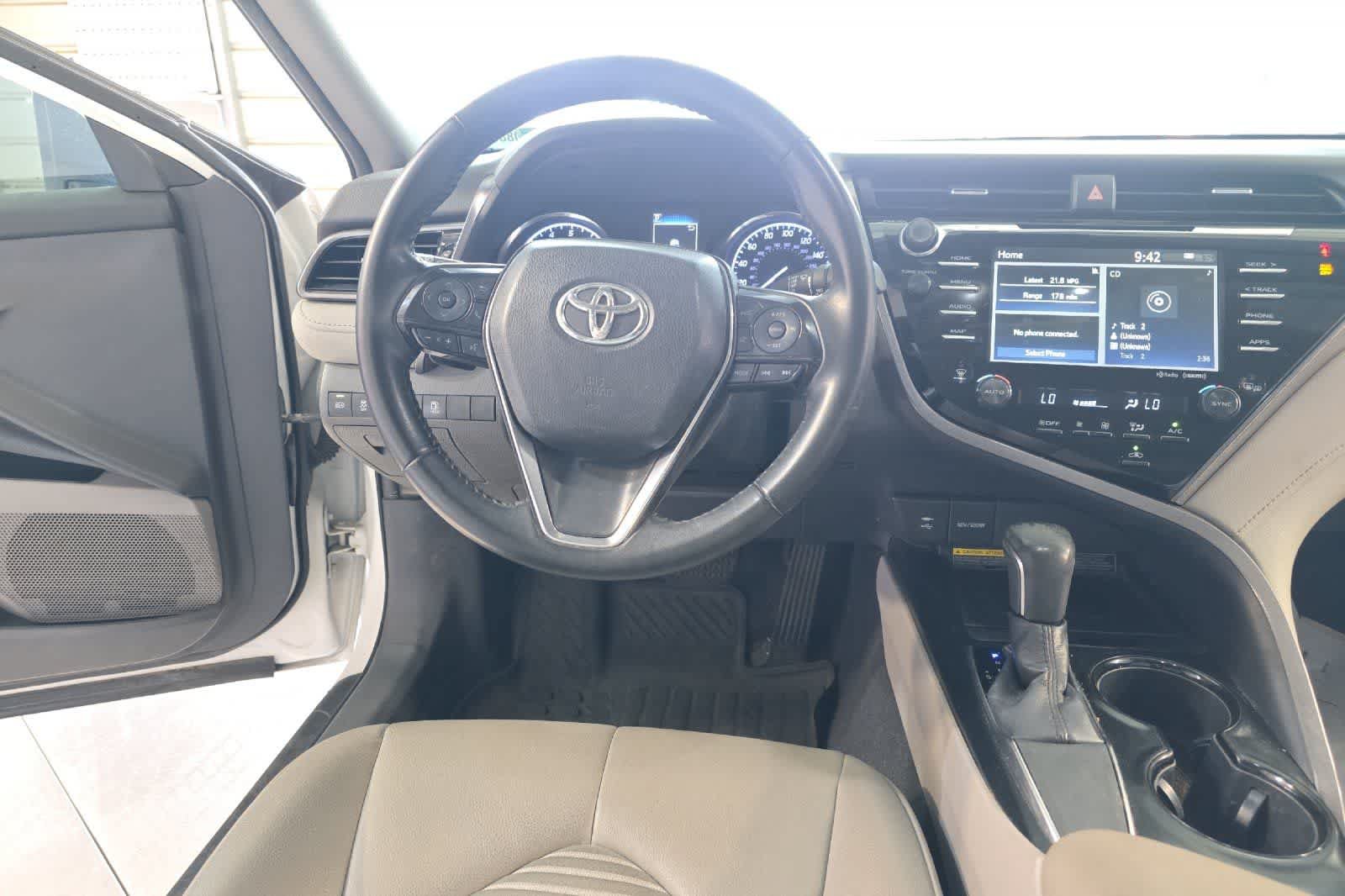 Used 2019 Toyota Camry SE w/ Audio Package FWD image 16
