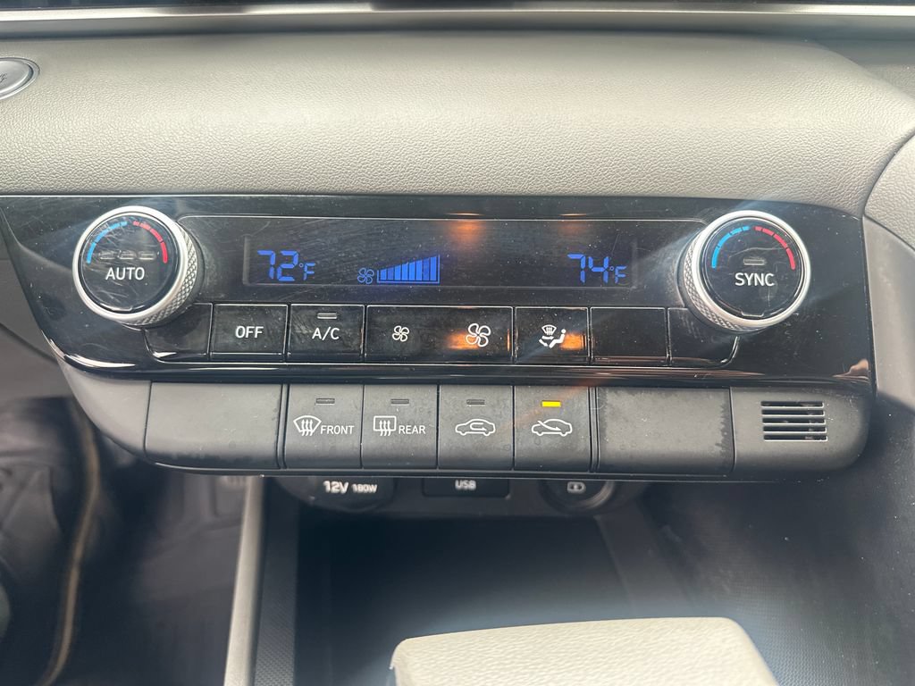 Used 2021 Hyundai Elantra SEL FWD image 18