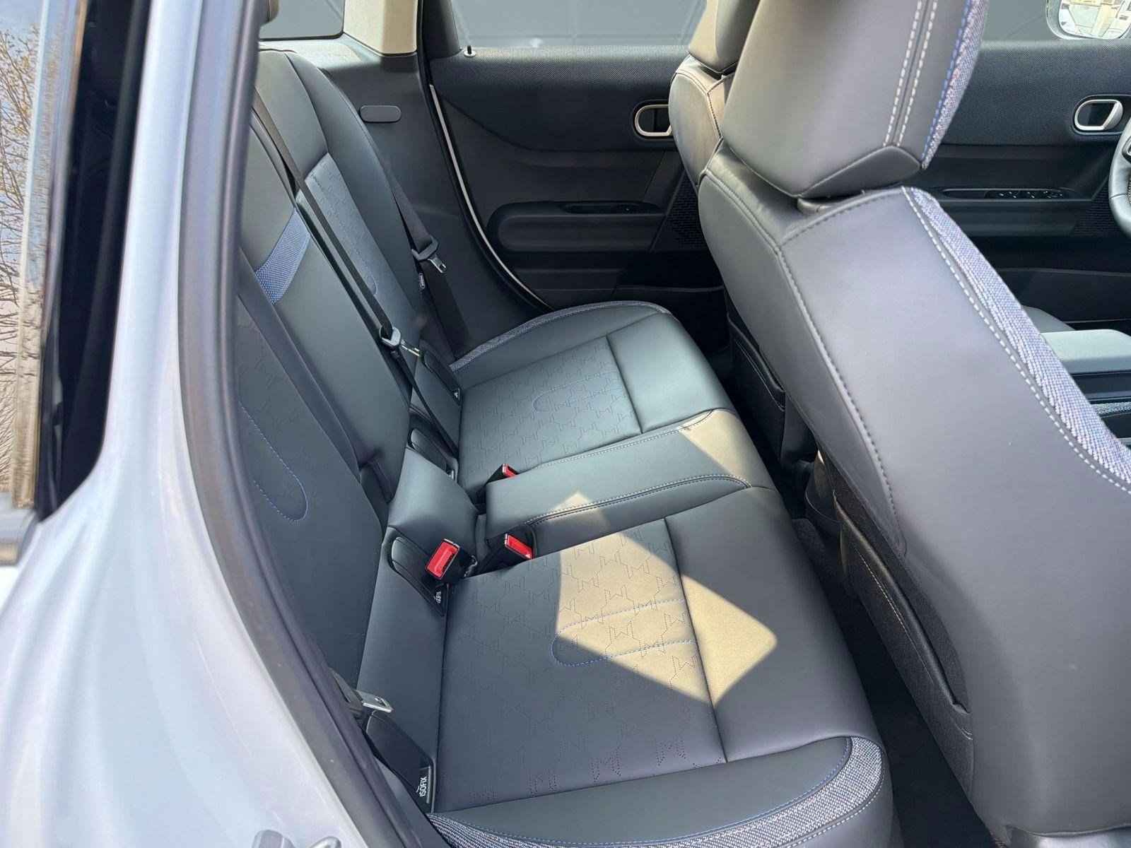 Certified 2025 MINI Cooper S image 28