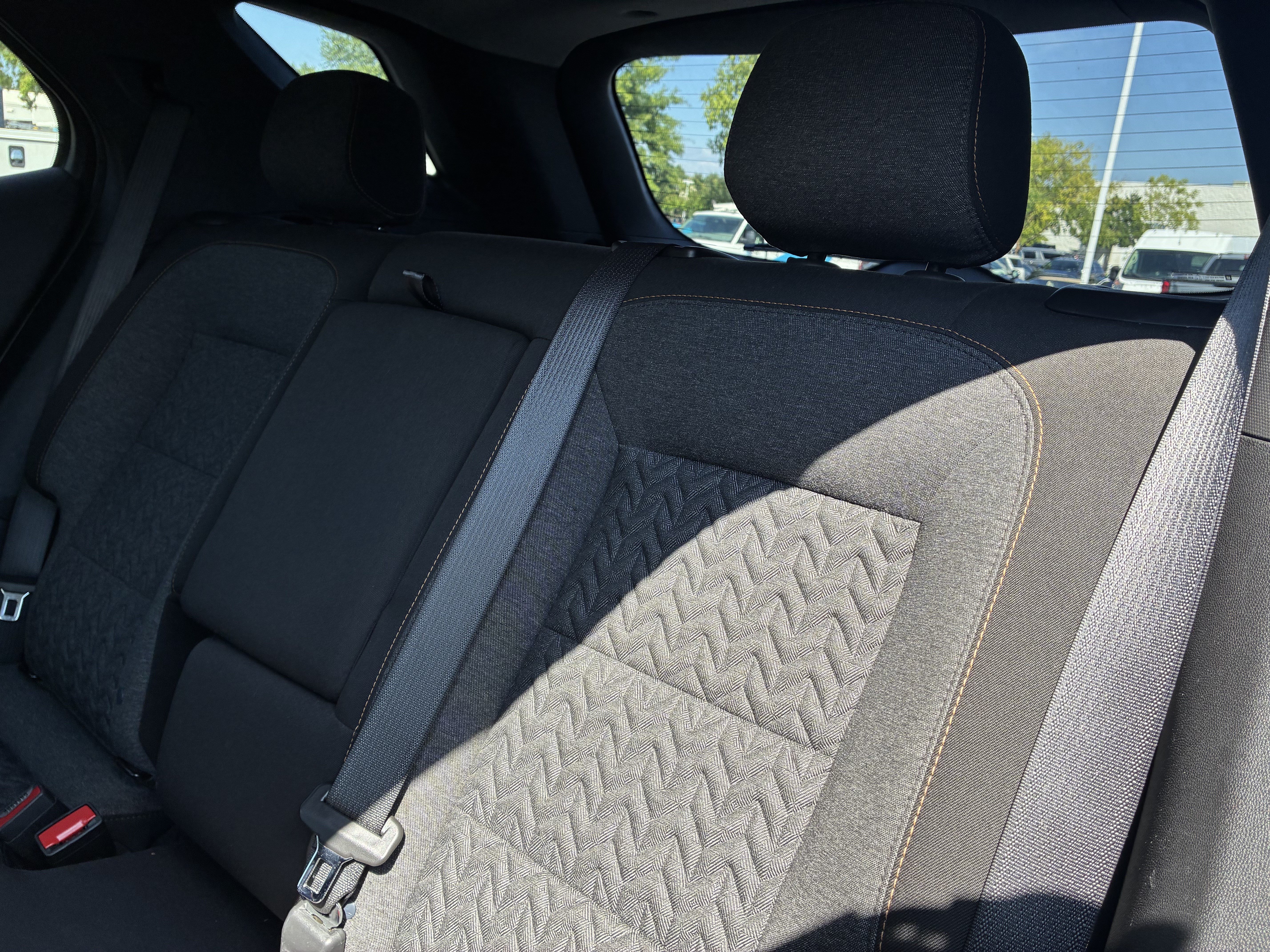 Used 2024 Chevrolet Equinox LT FWD image 14