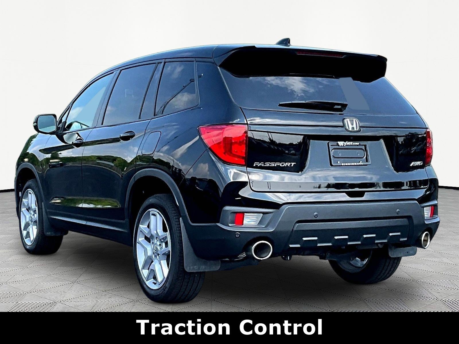 Used 2025 Honda Passport EX-L image 4