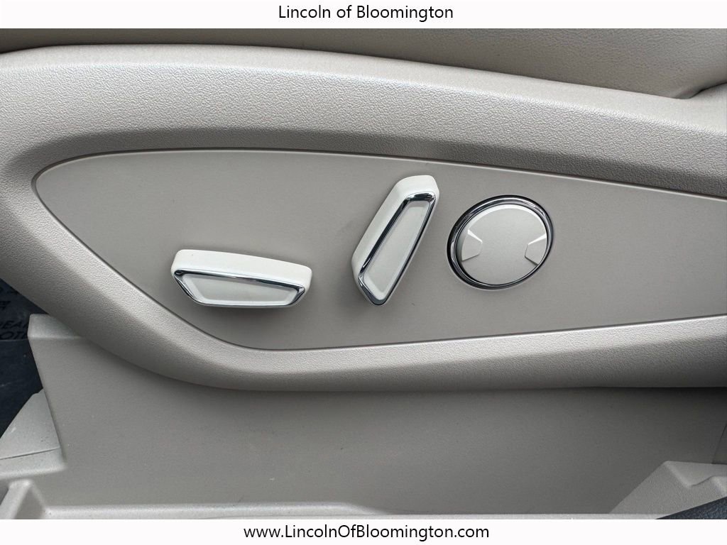 Certified 2023 Lincoln Nautilus Reserve w/ Equipment Group 201A image 37