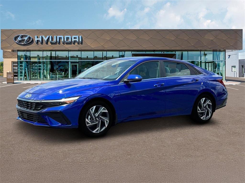 New 2025 Hyundai Elantra Limited w/ Cargo Package image 2