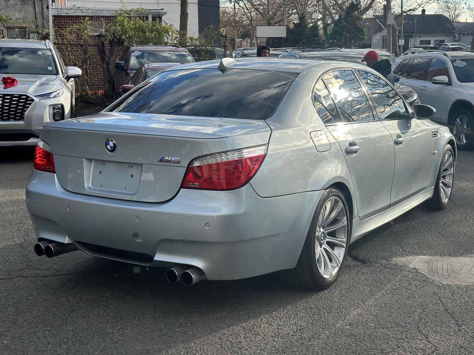 Used 2008 BMW M5 RWD image 3