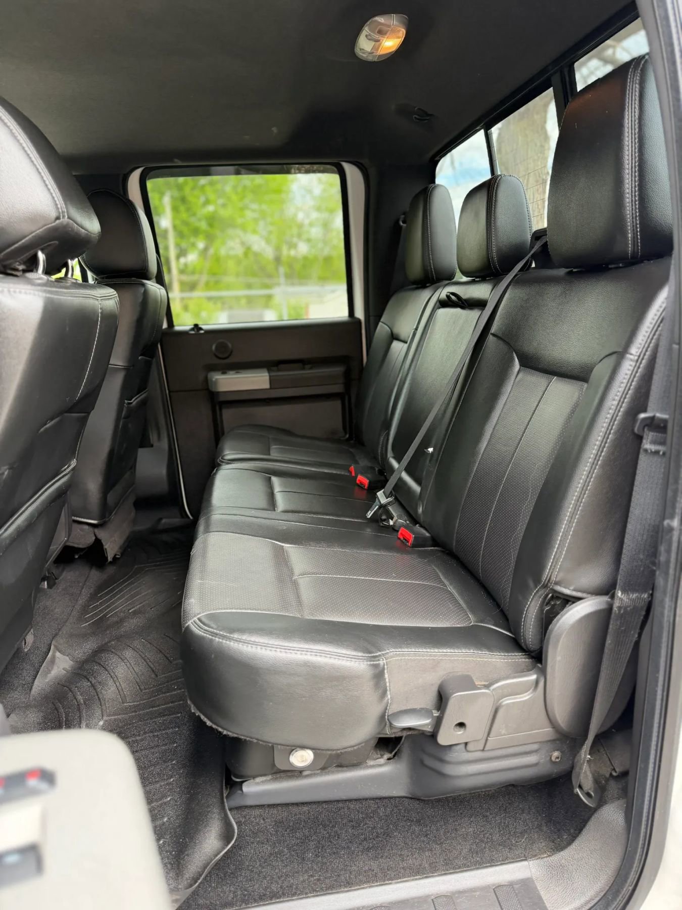 Used 2016 Ford F250 Lariat w/ Lariat Ultimate Package AWD/4WD image 12