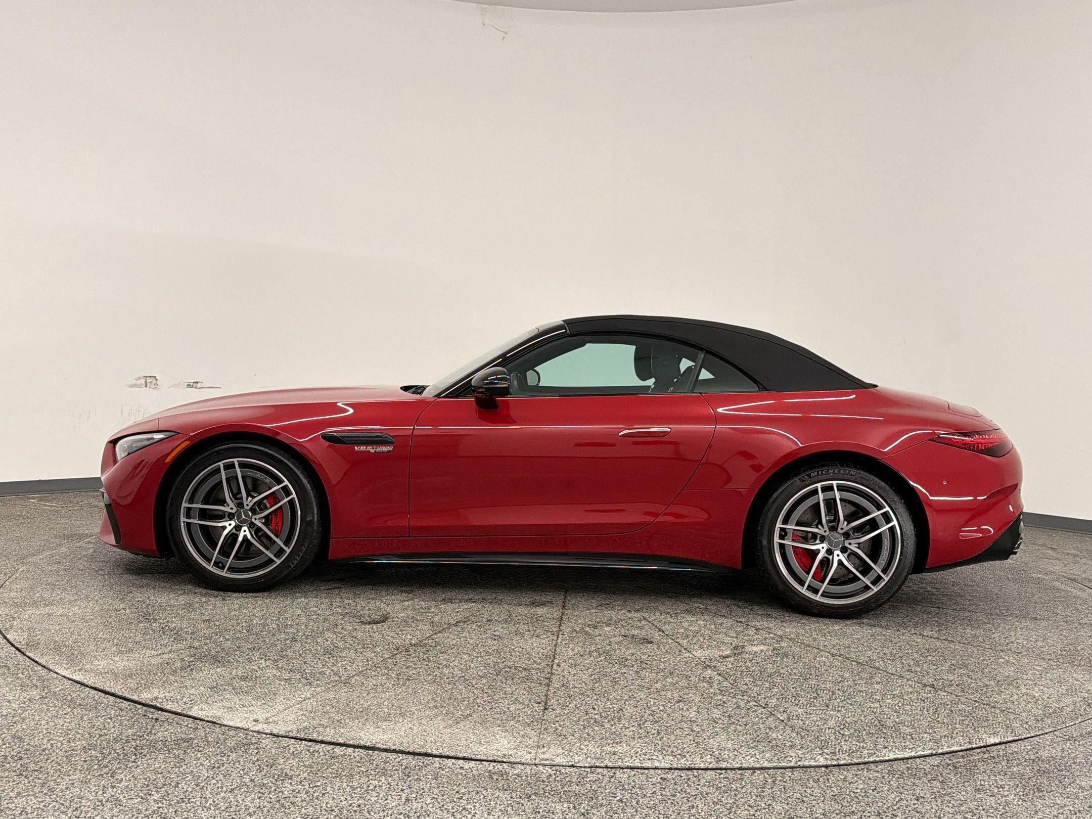 Used 2022 Mercedes-Benz SL 55 AMG 4MATIC w/ AMG Night Package image 2
