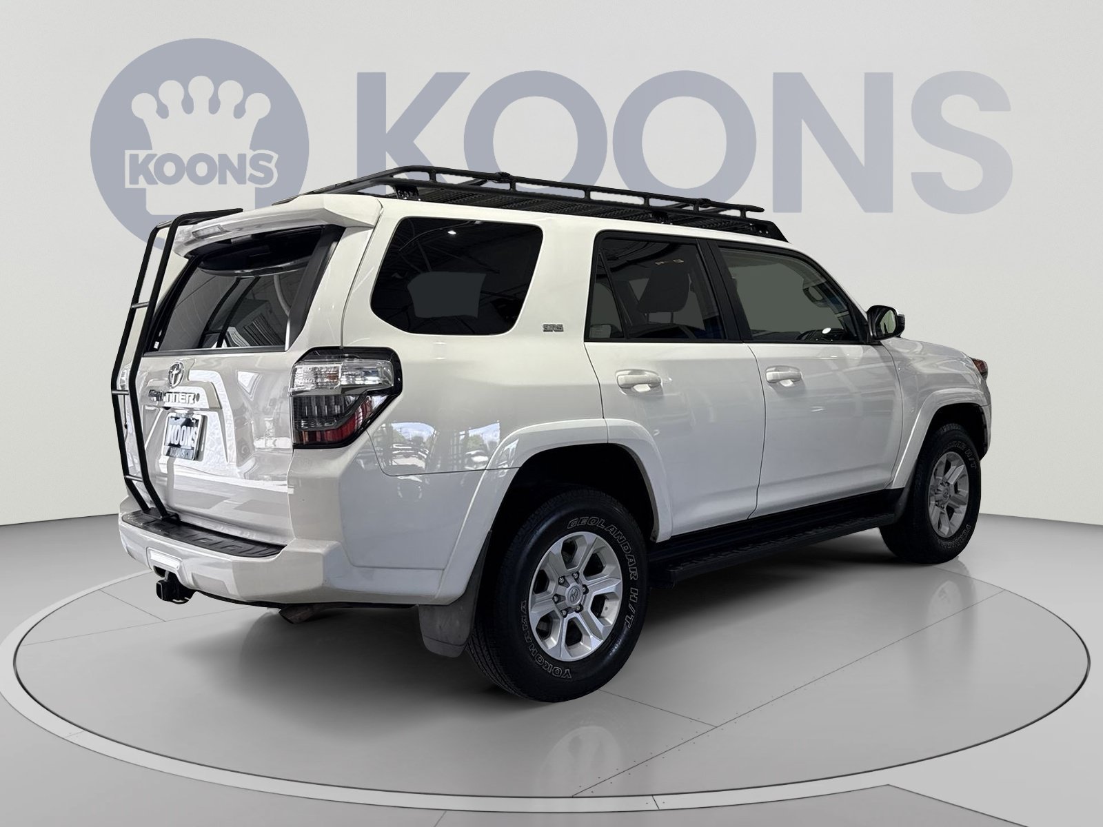 Used 2019 Toyota 4Runner SR5 AWD/4WD image 11