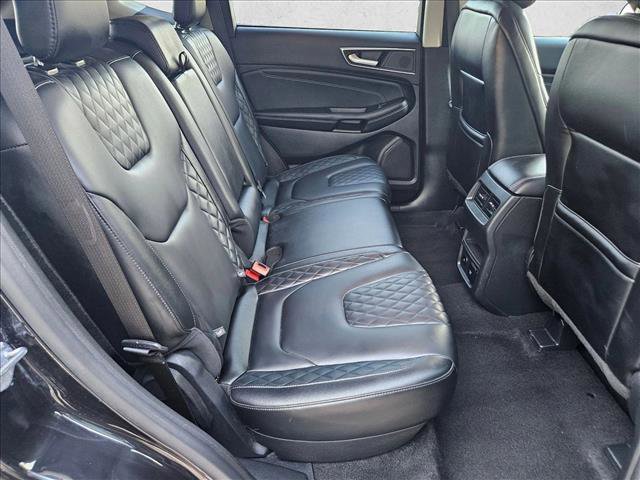 Used 2024 Ford Edge Titanium image 19