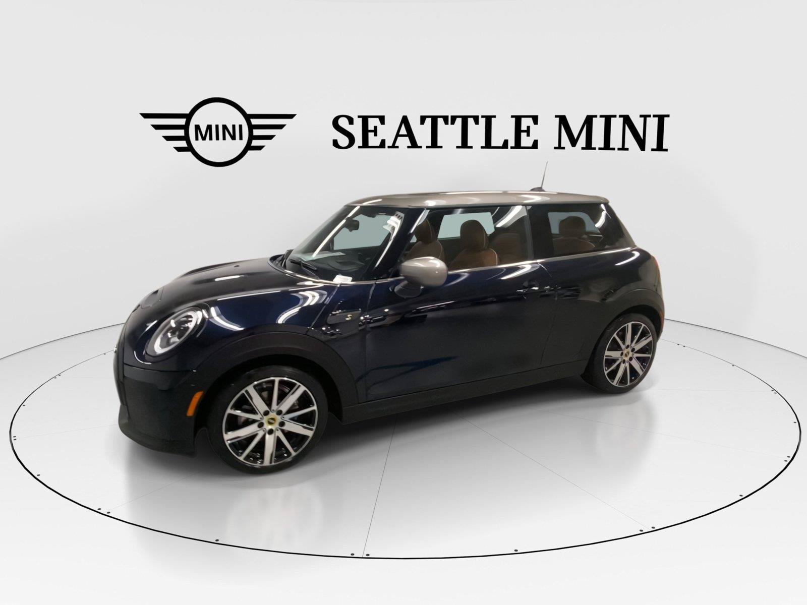 Used 2024 MINI Cooper SE FWD image 5
