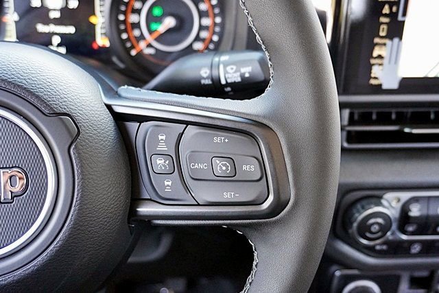 New 2025 Jeep Gladiator Sport S image 43