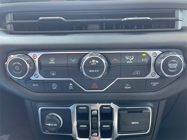 New 2025 Jeep Gladiator Sport image 25