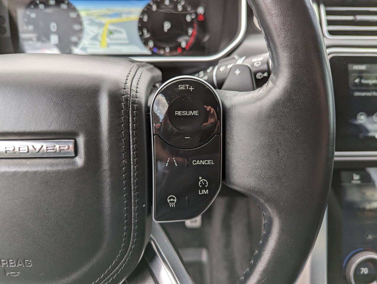 Used 2022 Land Rover Range Rover P525 Westminster Edition image 17