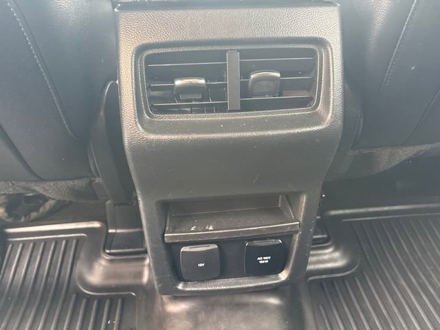 Used 2020 Ford Edge Titanium image 18