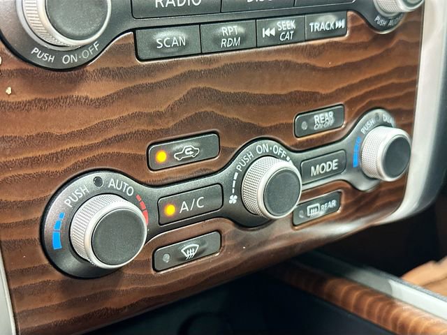 Used 2017 Nissan Pathfinder Platinum w/ Cargo Package AWD/4WD image 18