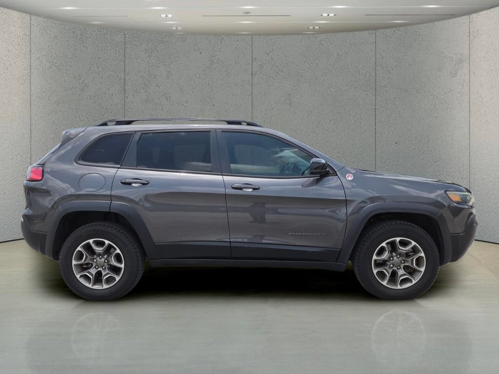 Used 2022 Jeep Cherokee Trailhawk AWD/4WD image 3