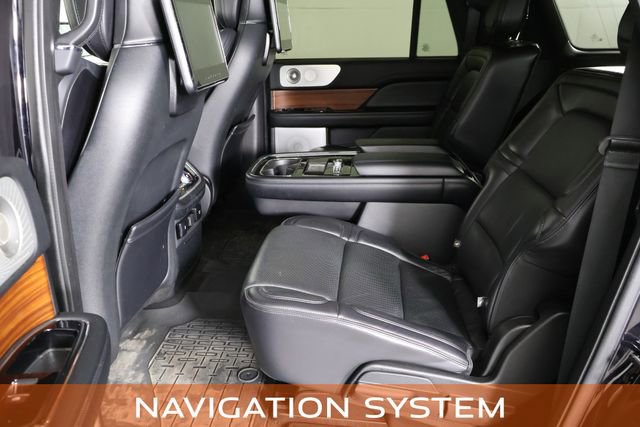 Used 2019 Lincoln Navigator L Reserve image 18