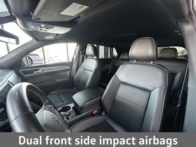 Certified 2022 Volkswagen Atlas Cross Sport SE image 14