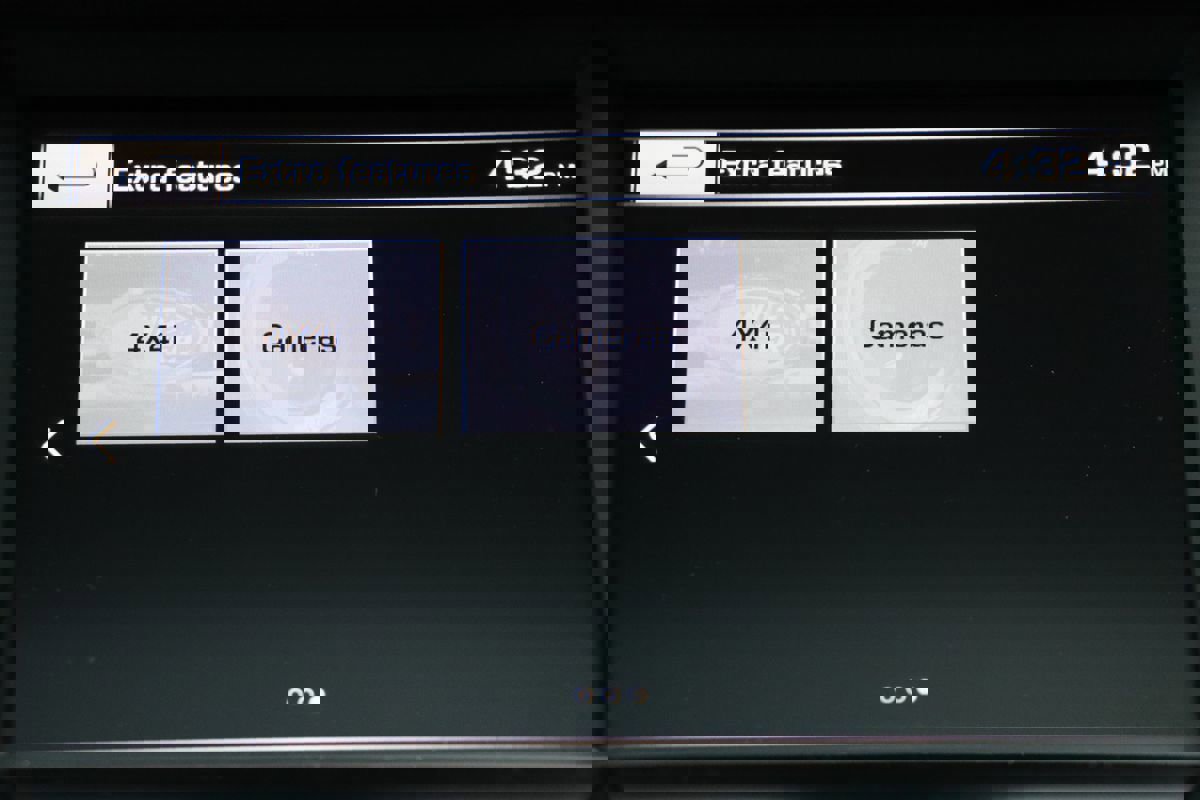 Used 2016 Land Rover LR4 HSE image 23