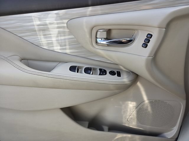 Used 2018 Nissan Murano Platinum FWD image 29