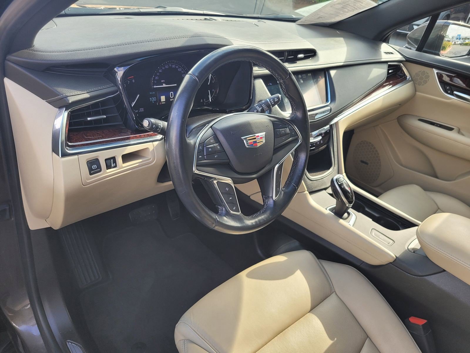 Used 2019 Cadillac XT5 Luxury FWD image 8