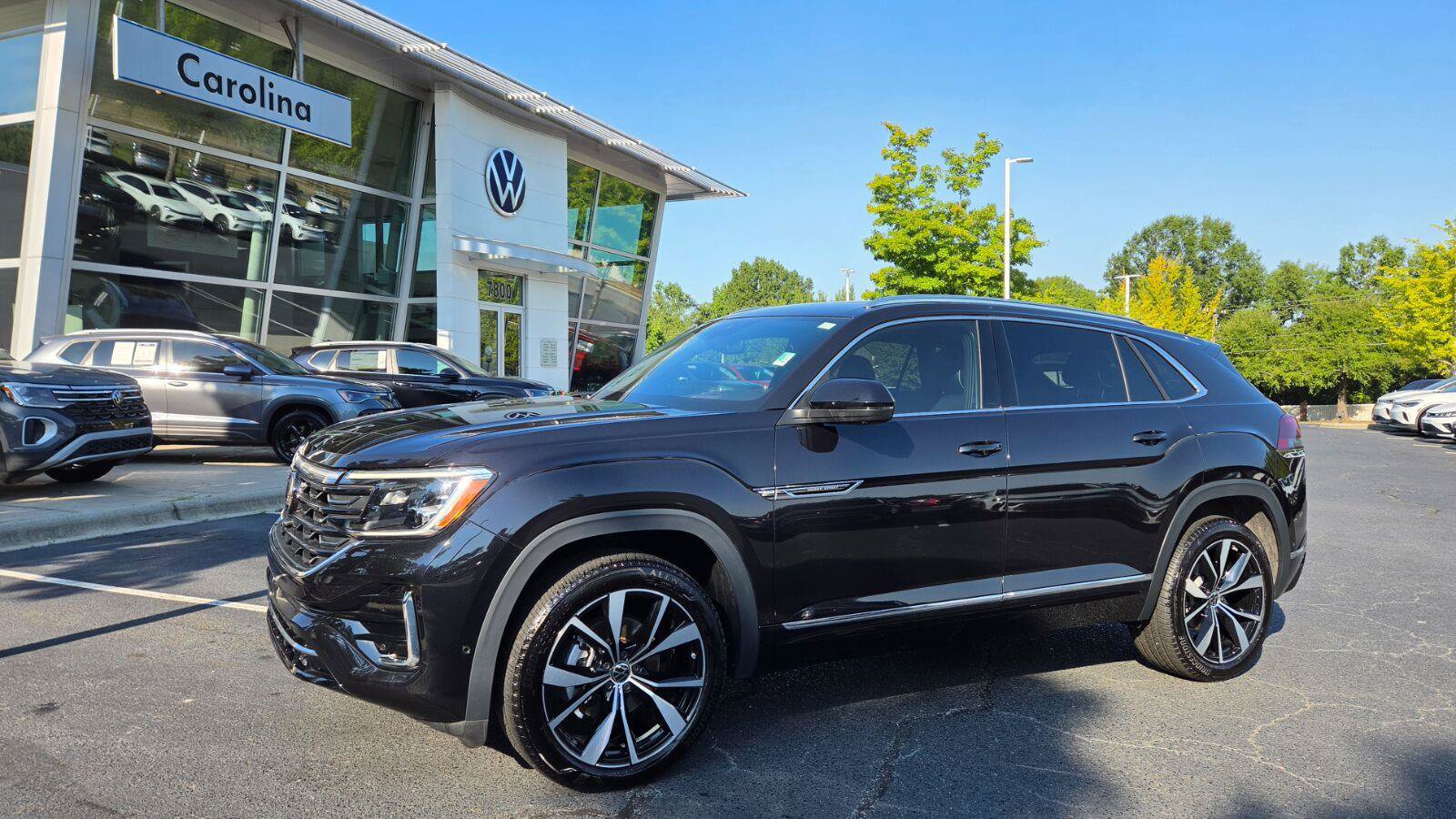 Used 2025 Volkswagen Atlas Cross Sport SEL Premium R-Line
