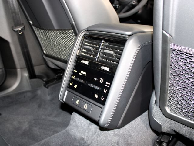 New 2026 Porsche Cayenne Electric AWD/4WD image 28