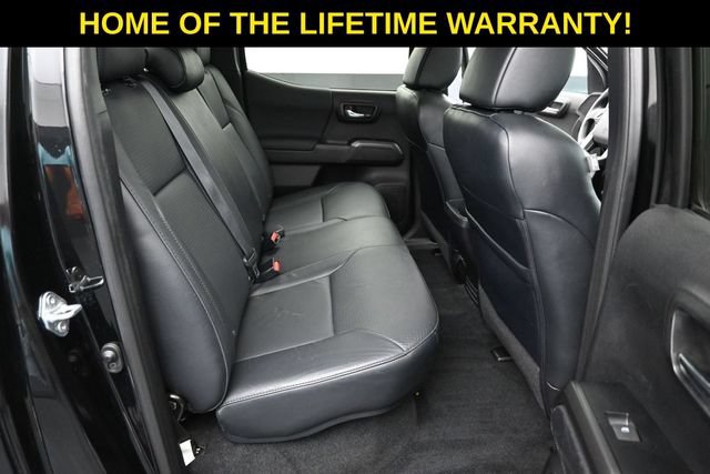 Used 2021 Toyota Tacoma TRD Sport w/ TRD Premium Sport Package AWD/4WD image 41
