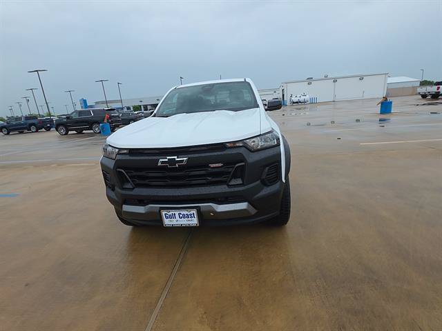 Used 2024 Chevrolet Colorado Trail Boss w/ Advanced Trailering Package AWD/4WD image 4