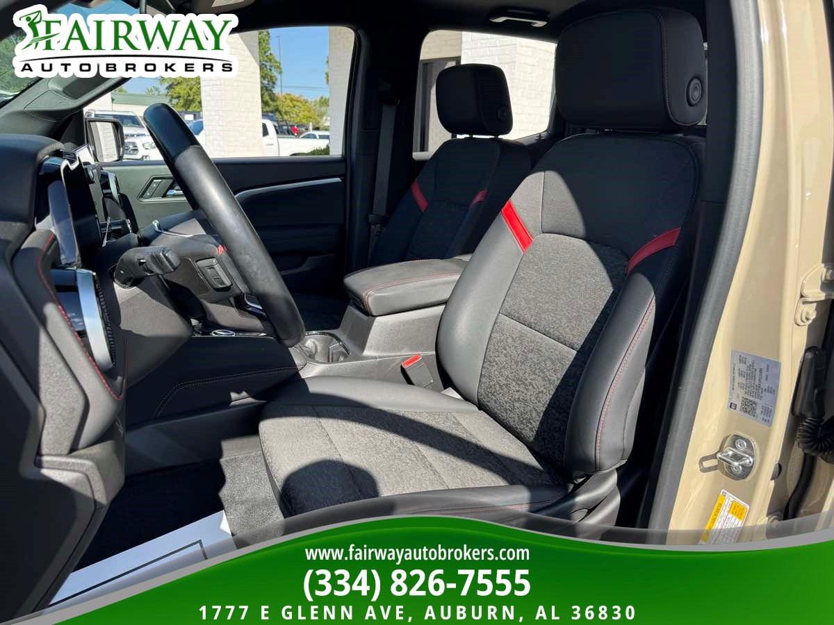 Used 2023 Chevrolet Colorado Z71 AWD/4WD image 10