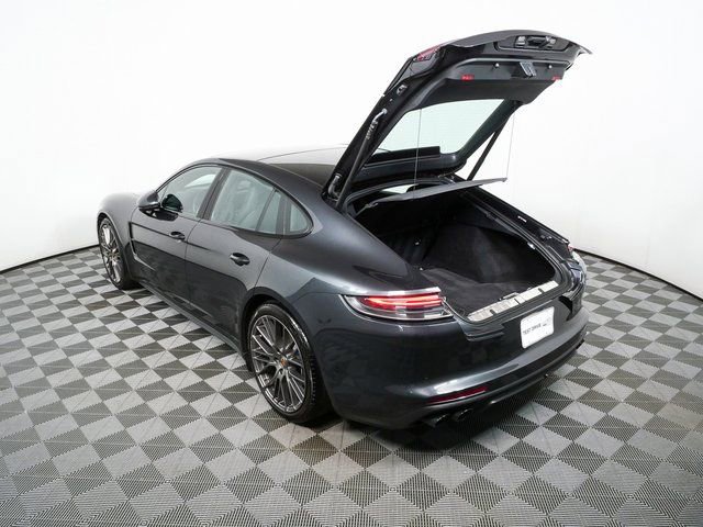 Certified 2023 Porsche Panamera Platinum Edition image 34