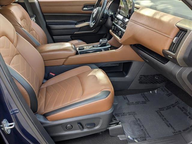 Used 2023 Nissan Pathfinder Platinum w/ Cargo Package image 24