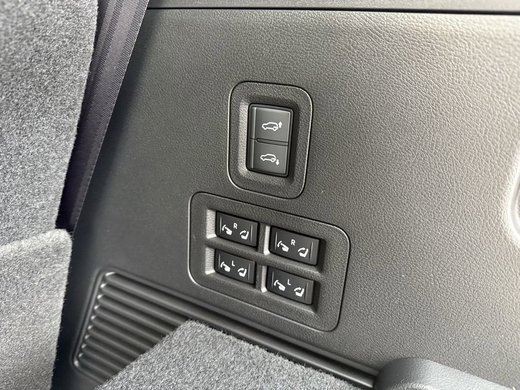 New 2026 INFINITI QX80 Autograph image 16