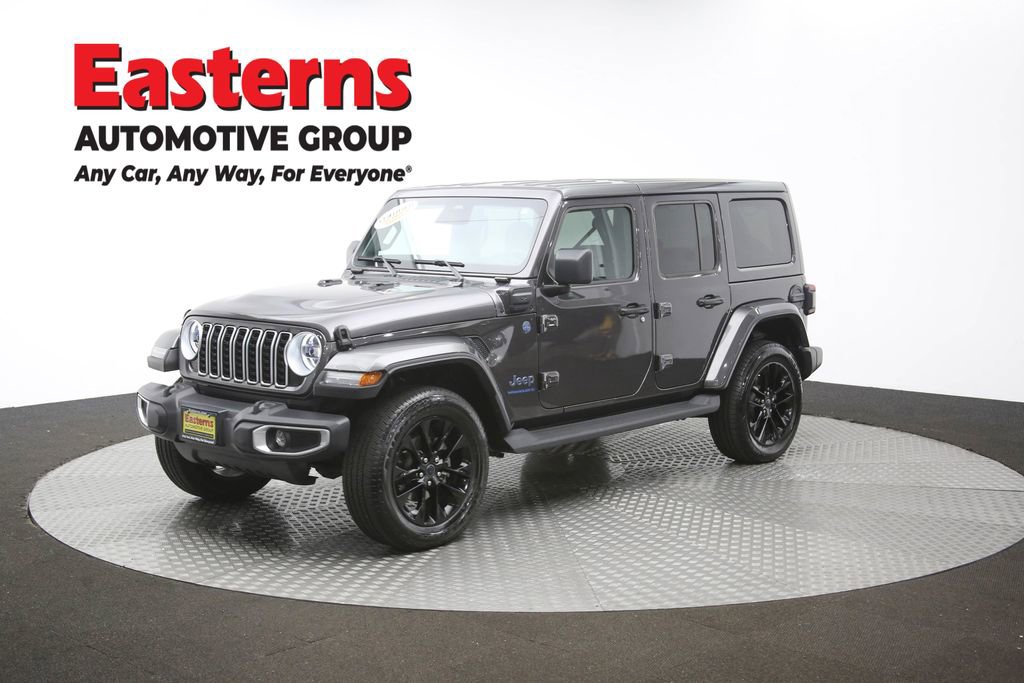 Used 2025 Jeep Wrangler Unlimited Sahara AWD/4WD image 52