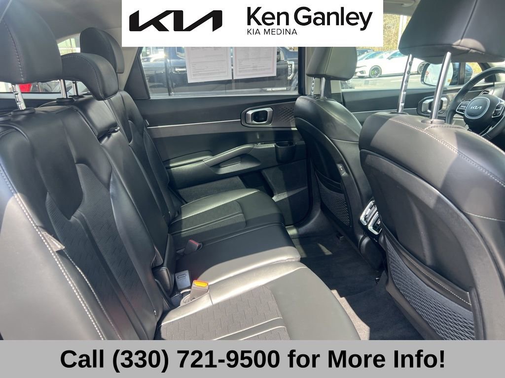 Certified 2025 Kia Sorento S w/ Panoramic Sunroof Package image 56