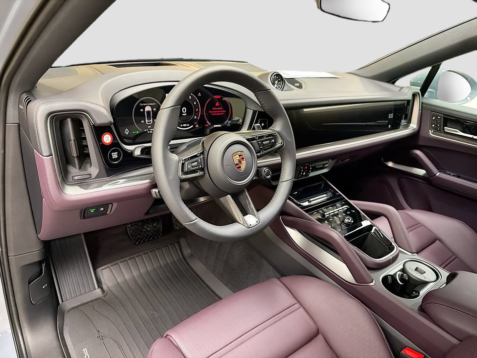 New 2026 Porsche Cayenne Coupe AWD/4WD image 4