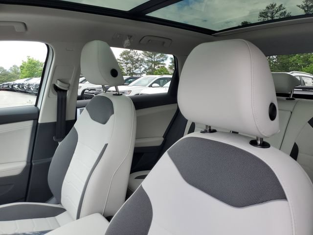 New 2026 Volkswagen Taos SE FWD image 16