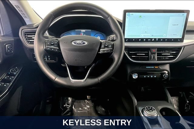 Used 2025 Ford Escape Platinum AWD/4WD image 11